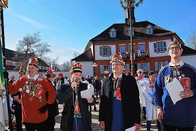 Bild 23: Narren und Stadt feiern in Bad Dürrheim Fasnetsauftakt