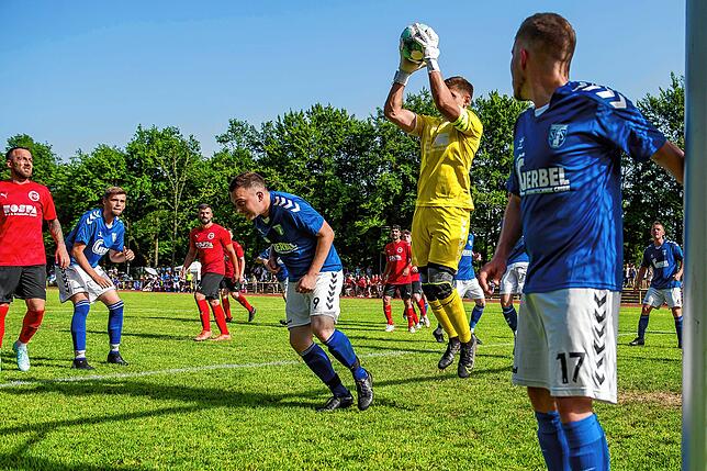 Bild 4: SF Schliengen gewinnt in der Bezirksliga-Relegation 4:0 beim FC 08 Bad Säckingen &ndash; wir haben Bilder!
