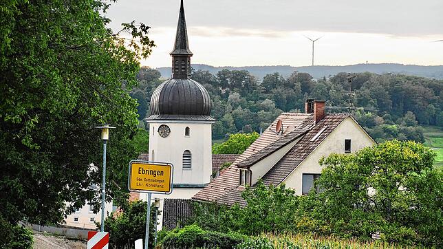 Die Ebringer Dorfidylle im Grenzraum zur Schweiz trügt nicht. Allerdings haben die 200 Bewohner lange auf ein leistungsfähiges Datennetz ...