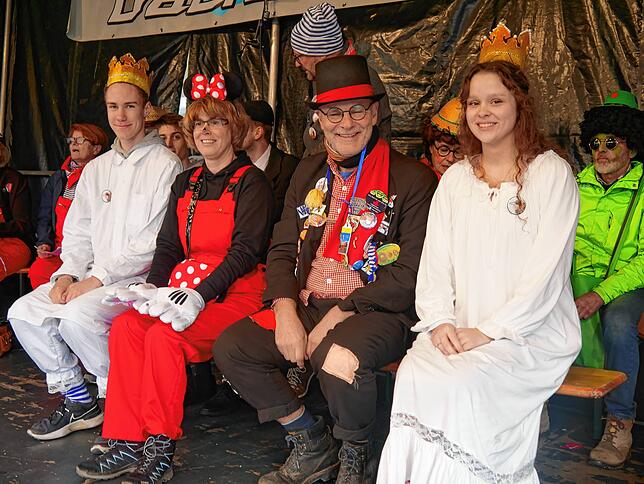 Bild 23: Jetzt haben die Poppele das Sagen: Die besten Bilder vom Rathaussturm in Singen