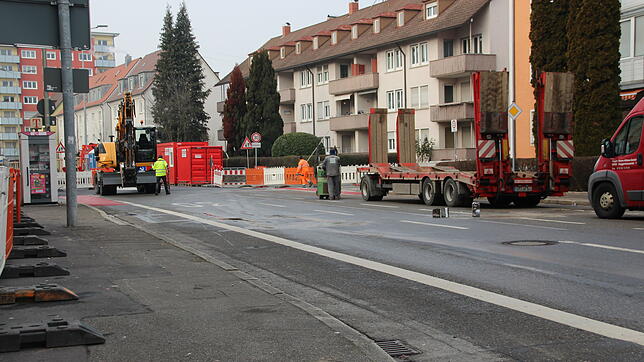Nach einer vorübergehenden Aufhebung der Sperrung in der Keplerstraße wurden die Arbeiten nach dem Jahreswechsel wieder aufgenommen. ...