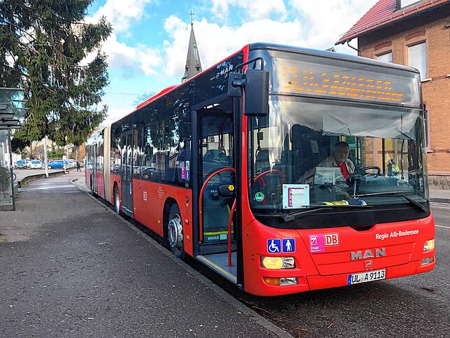 Wegen der Sturmtiefs „Sabine“ und „Bianca“ gab es Anfang 2020 einen Schienenersatzverkehr zwischen Hausach und ...