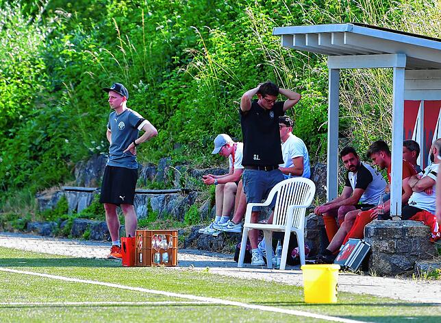Bild 15: FC Hochrhein unterliegt 3:4 beim FC RW Weilheim &ndash; und wir haben Bilder!