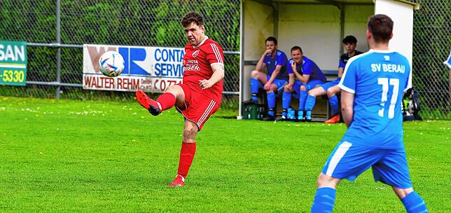 Bild 17: SV Eggingen gewinnt das Spitzenspiel gegen Verfolger SV Berau mit 4:1 &ndash; und wir haben Bilder!