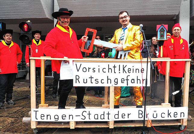 Bild 6: Tengener Fasnet 2025: Unvergessliche Bilder der spektakulären Rathausstürmung!