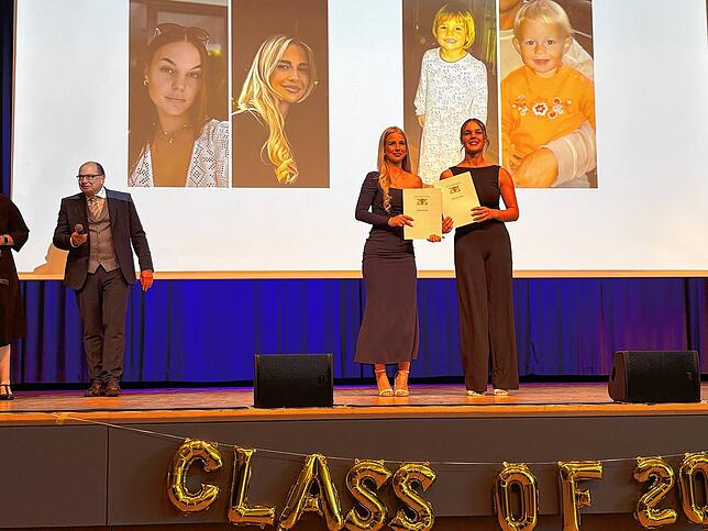 Bild 17: Große Feier: Der Abiball des sozialwissenschaftlichen Gymnasiums Bad Säckingen