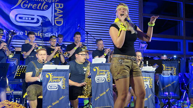 Mareike Knopf und ihre Deienmooser Gretle Band überzeugten mit musikalischem Können und viel Power.