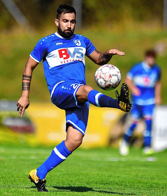 Hoffnungsträger: Auf die Routine von Gianpierre Notarpietro setzt Trainer Michael Jauch beim FC Erzingen im Abstiegskampf große Erwartungen.