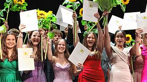 Bild : Abios Amigos: So verabschieden sich die Abiturienten vom Hochrhein-Gymnasium Waldshut