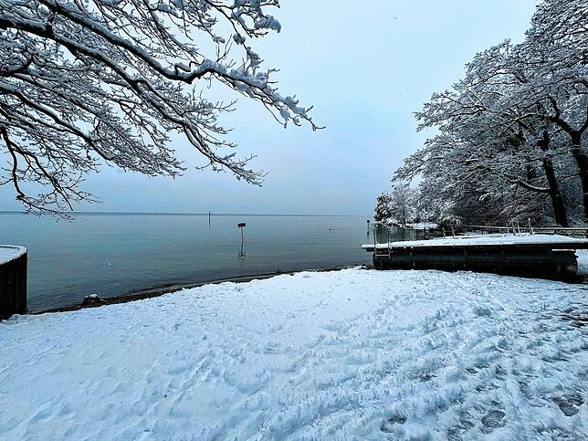 Bild 10: Was für ein Wintereinbruch am Bodensee: Die schönsten Schnee-Bilder vom Wochenende