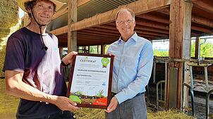 Landwirt Christoph Trütken aus Bad Dürrheim begleitet am 5. April die Exkursion zum Haslachhof.  Foto: Norbert Trippl