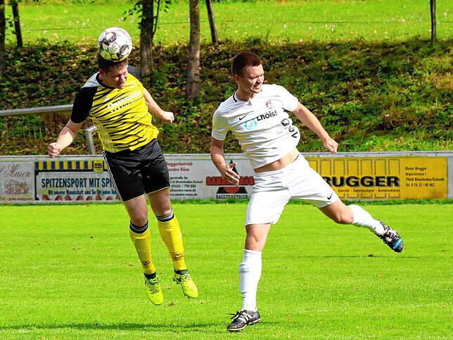Bild 5: SV Eichsel muss gegen den FC Huttingen mit einem 1:1 zufrieden sein &ndash; und wir haben die Bilder!
