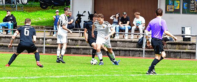 Bild 23: SG FC Wehr/Brennet siegt 8:0 gegen die U23 des SV 08 Laufenburg – und wir haben Bilder!