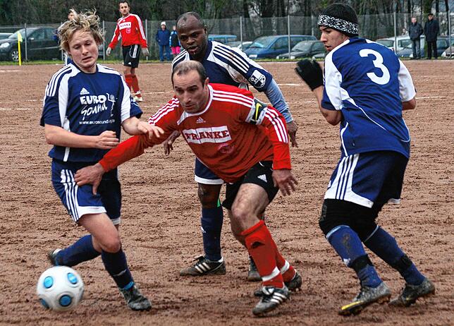 Bild 27: Schnappschüsse aus der Bezirksliga-Saison 2009/2010