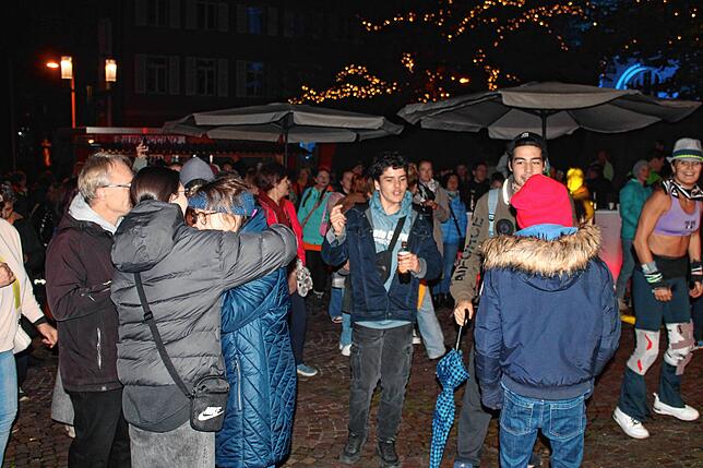 Bild 8: Jubiläums-Herbstfest beginnt mit SWR3-Party auf dem Rathausplatz