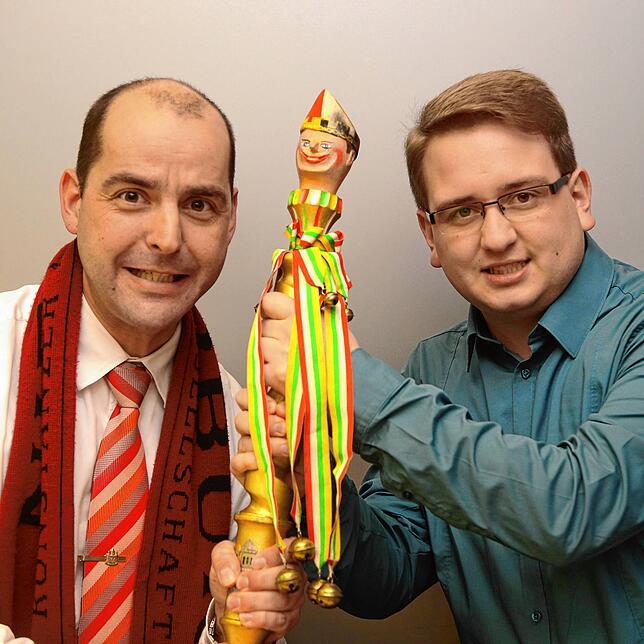2014: Marc Ellegast und Mario Böhler, damals neuer und scheidender Präsident der Narrengesellschaft Niederburg.