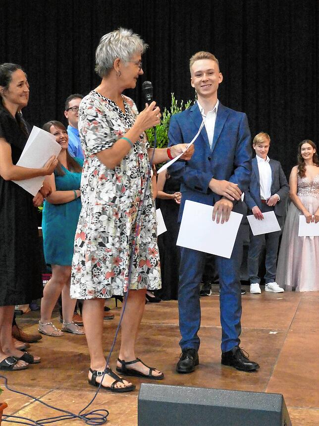 Bild 9: Bilder von der Zeugnisübergabe am Schulverbund Nellenburg Stockach &ndash; Teil 2