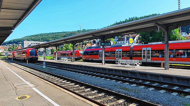 Der Bahnhof Waldshut nahezu verwaist beim ersten Streik am Morgen des 11. August. Wegen des zweiten Bahnstreiks fallen erneut zahlreiche ...