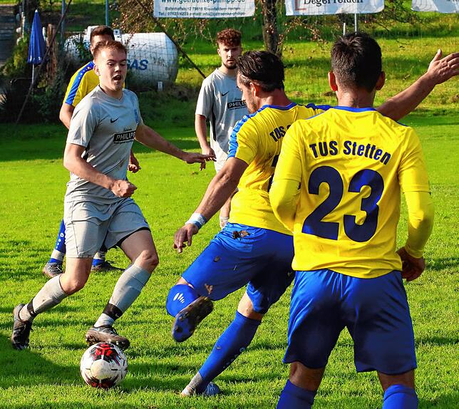 Bild 13: Der TuS Stetten siegt beim FV Degerfelden deutlich mit 7:1 &ndash; und wir haben die Bilder!