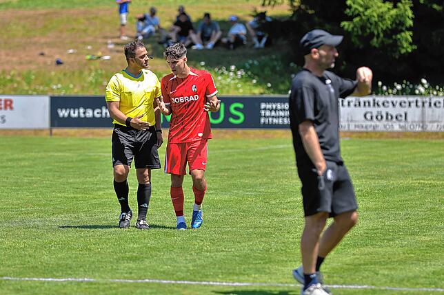 Bild 14: SC Freiburg II gewinnt Test beim FC Erzingen gegen den FC Zürich II mit 6:3 – wir haben Fotos!