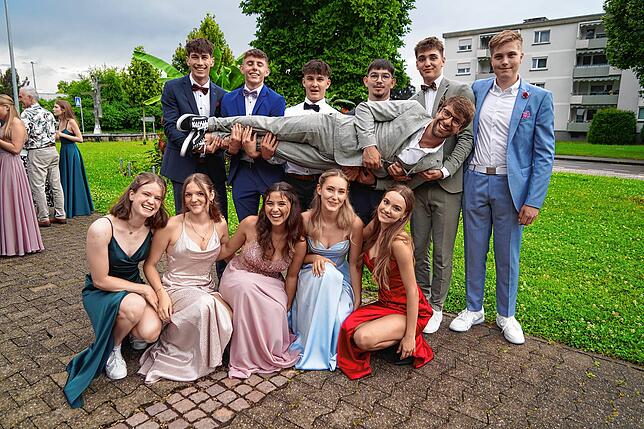 Bild 1: Schillernder Abiball des Klettgau Gymnasiums Tiengen – Teil 1