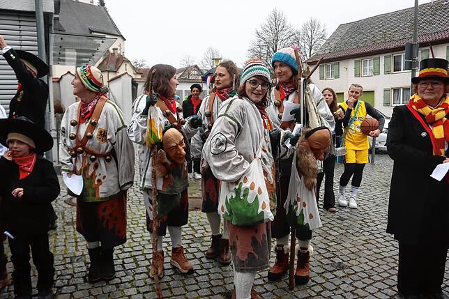 Bild 24: Fasnacht in Frickingen: So wurden die Hippies im Rathaus abgesetzt – Jetzt die besten Bilder sehen!