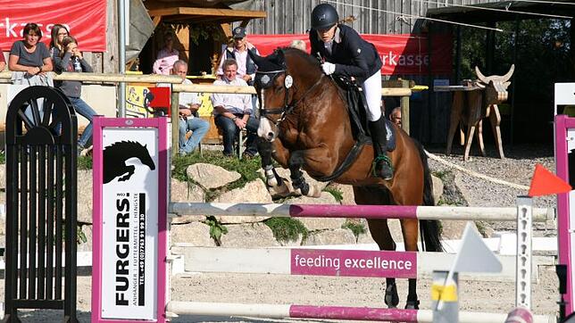Premiere in Niederwihl: Nicole Huber vom RV Tiengen und zahlreiche Mitbewerber waren zufrieden mit der ersten Auflage des Reitturniers ...