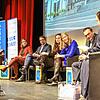 Intensive Gesprächsatmosphäre bei der SÜDKURIER-Wahlarena im Milchwerk Radolfzell (von links): Jörg-Peter Rau, Mitglied der ...
