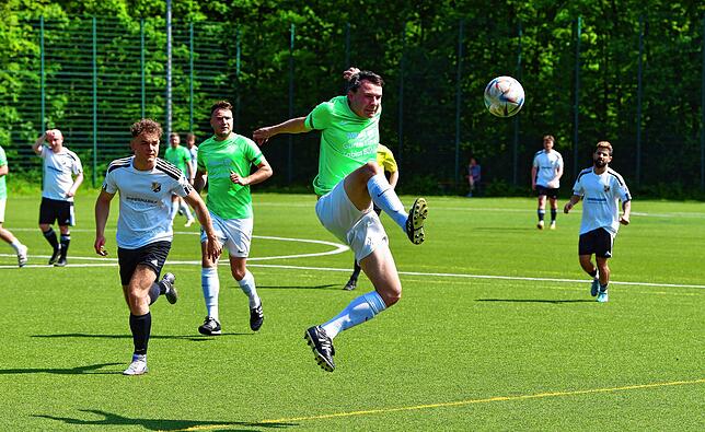 Bild 15: SG Mettingen/Krenkingen siegt 5:0 bei der U23 des SV 08 Laufenburg – und wir haben Bilder!