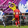 Torhüter Gianluca Tolino hält für den 1. FC Rielasingen-Arlen beim torlosen Unentschieden gegen Mutschelbach Ball und Punkt fest.