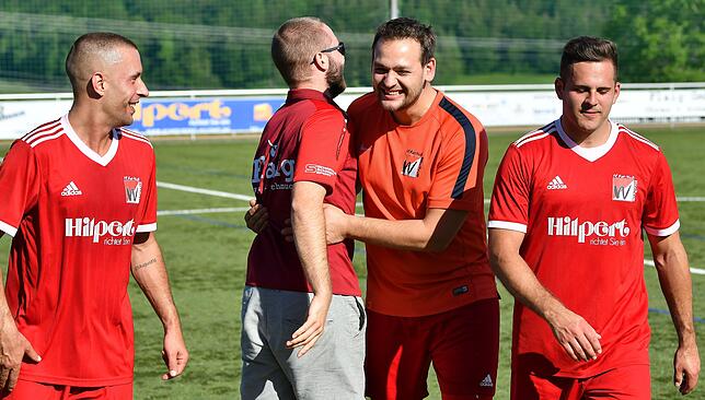Bild 34: FC RW Weilheim rettet sich dank eines 11:2-Sieges gegen die Spvgg. Brennet-Öflingen &ndash; und wir haben Bilder!