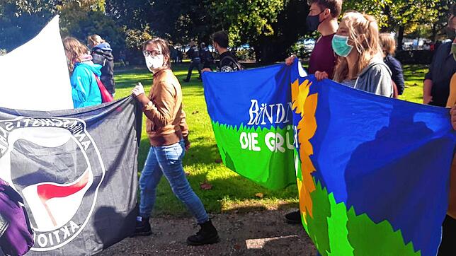 Bild 19: Querdenker in Konstanz: So liefen die Demos und Gegenproteste
