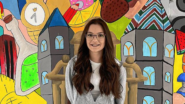 Was tun nach dem Abschluss? Diese Frage stellt sich die Absolventin Nina Ketterer von der von der St. Ursula Realschule in ...