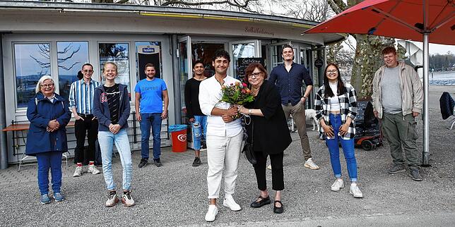 Seit 30 Jahren führt Rosemarie Arend-Daum den Pavillon am See im Stadtgarten und sie ist stolz auf ihr engagiertes Team (von links): ...