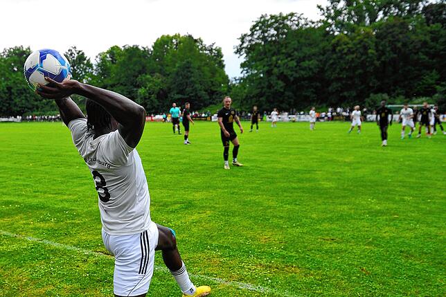 Bild 13: SV 08 Laufenburg verpasst den Aufstieg beim ESV Südstern Singen mit 1:4 – und wir haben Bilder!