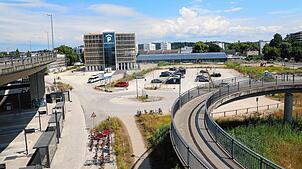 Die rechtsrheinische Fläche neben der Schänzlebrücke soll zum Europaquartier umgestaltet werden.