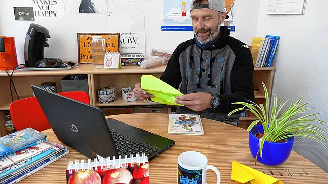 Schulsozialarbeiter Tobias &bdquo;Toby&ldquo; Buck verlässt das Stettener Schulzentrum für eine neue Herausforderung. Bild: Gerd Feuerstein