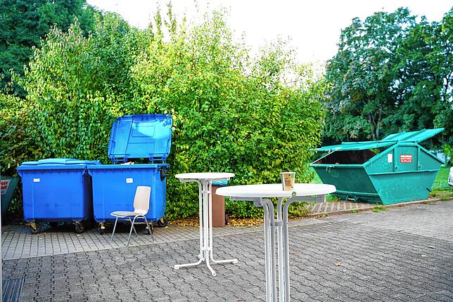 Und an einem langen Arbeitstag waren die Mitarbeiter dann doch froh, auch mal an die frische Luft zu können.