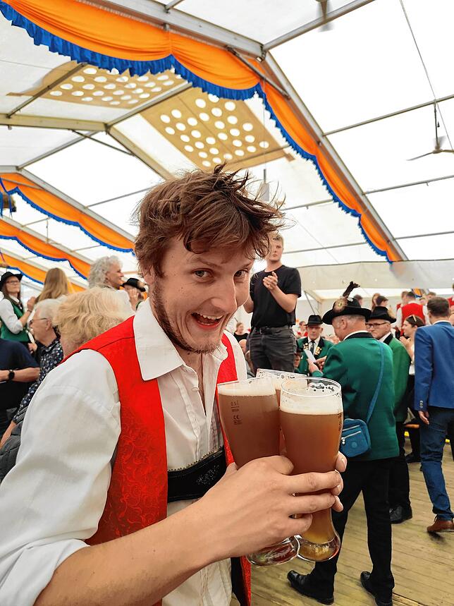 Bild 26: Bilder vom Jubiläumsumzug des Musikvereins Liggersdorf im Rahmen des Bezirksmusikfestes