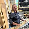Emma Basler ist wieder zurück aus Brandenburg und setzt ihre Ausbildung bei Fluck Holzbau zur Zimmerin im 3. Lehrjahr fort. Die Woche in ...