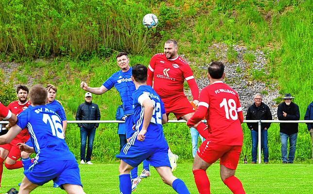 Bild 7: SV Karsau gewinnt Kellerderby mit 2:1 gegen FC Wallbach – und wir haben Fotos!