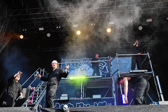 Bild 3: Ostfriesischer Hip-Hop auf dem Southside 2025: Der Auftritt von 102 Boyz in Bildern