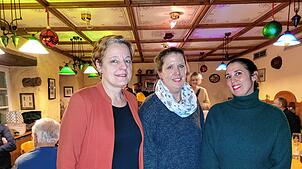 Bei der Jahreshauptversammlung des TC Wehr sind (von links) Susan Finkbeiner zur neuen Vorsitzenden, Tanja Frommherz zur neuen ...