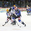 Eine torreiche DEL-Partie sahen die Zuschauer in der Helios-Arena. Die Schwenninger Wild Wings (Jordan Caron am Puck) unterlagen den ...