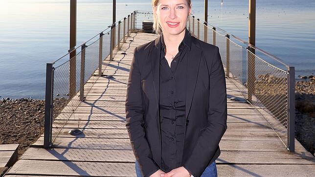 Jasmina Brancazio aus Friedrichshafen bewirbt sich um das Amt des Bürgermeisters in Uhldingen-Mühlhofen.