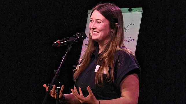 Marina Sigl ist Poetry-Slammerin. Die gebürtige Donaueschingerin hat schon beinahe 400 Bühnenauftritte absolviert.
