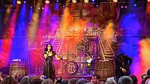 &bdquo;Visions of Atlantic&ldquo; war eine der Metalbands, die auf dem Metalacker ordentlich abfeierten. Mit ihrem Symphonic Metal ...