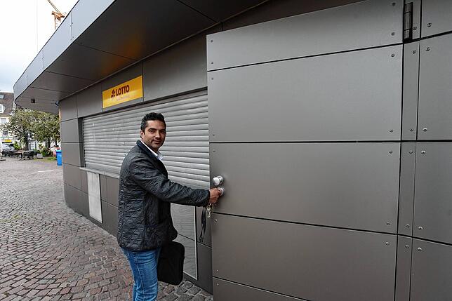 (Archivfoto) Sinan Mora, einer der beiden ehemaligen Kioskbetreiber am Bodanplatz, gab diesen Standort und den Kiosk am Zähringerplatz ...