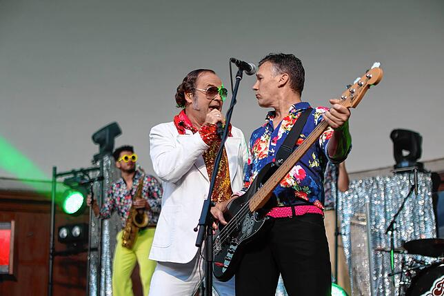 Bild 20: Seenachtfest 2024: Im Stadtgarten spielt nicht nur die Musik, sondern spielen auch die Kinder