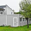 Der Raumbedarf der Hebelschule im Rheinfelder Ortsteil Nollingen wird derzeit mit Containern gedeckt.